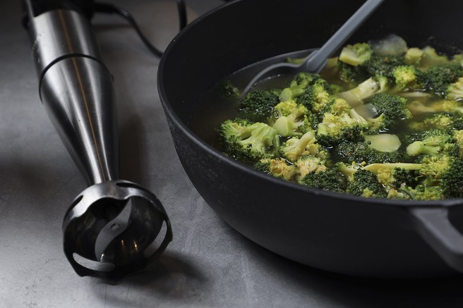 RECEPT: Enostavna in slastna brokolijeva juha