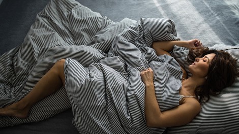 Kaj se zgodi, če posteljnine ne menjate redno