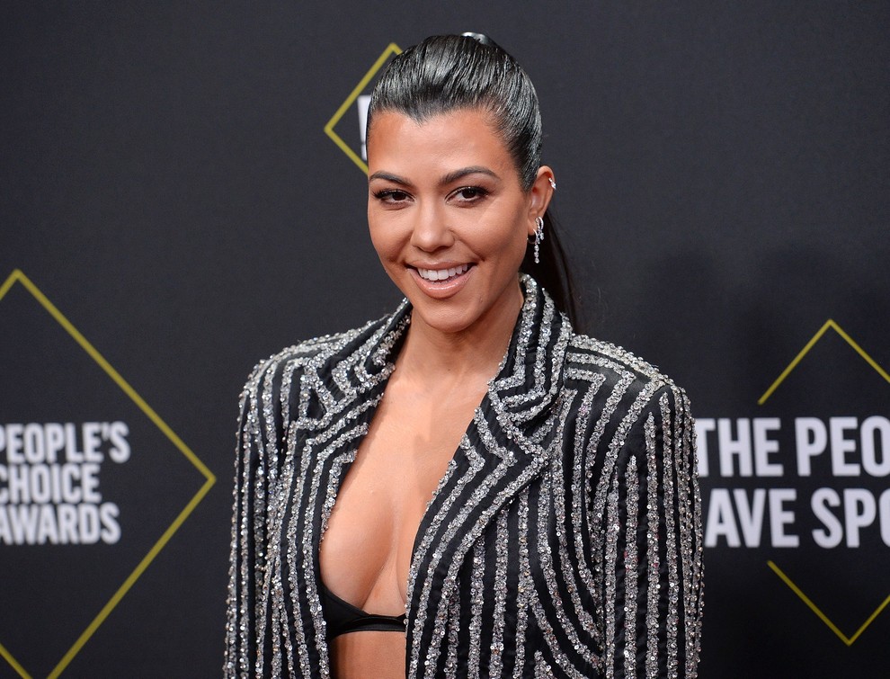 Kourtney Kardashian Zvezdnica si je zadala, da bo v prihodnjem letu manj časa preživela na telefonu. Sploh v sodobnem svetu …