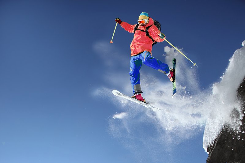 Zimska nagradna igra: osvojite smučarsko opremo, vozovnice in  ... (foto: Shutterstock)