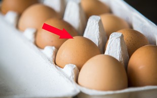 Velika verjetnost je, da jajca že ves čas shranjujete narobe!