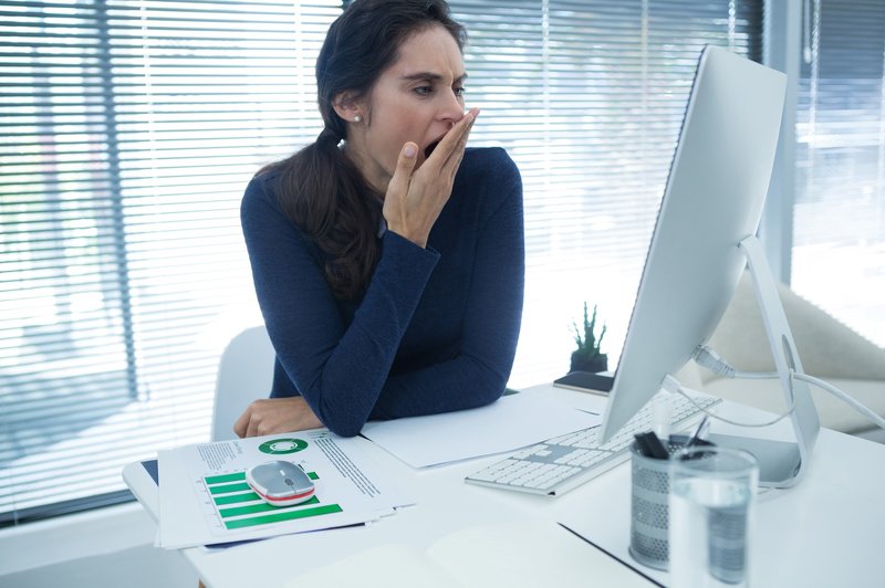 Pretirano zehanje je lahko simptom multiple skleroze (in druge ugotovitve o zehanju) (foto: Profimedia)