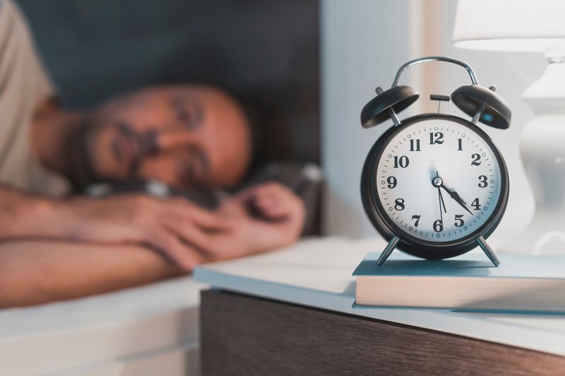 Kako pomembna je dodatna ura spanja? (foto: Profimedia)