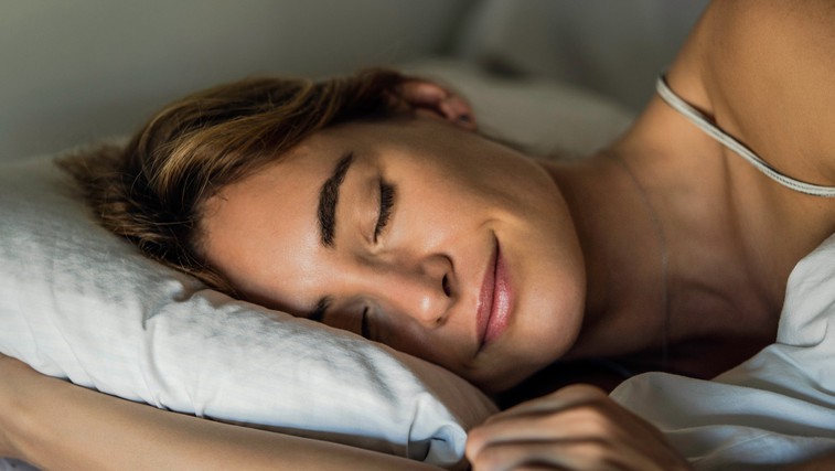 Izboljšajte vašo kvaliteto spanja glede na položaj, v katerem spite! (foto: Profimedia)