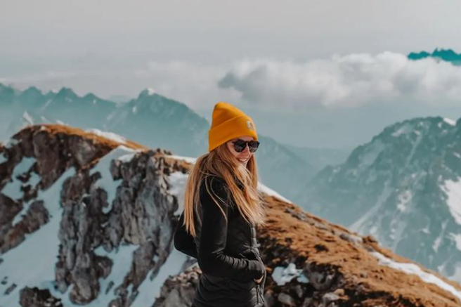 Neja Jesenko: "To je najlepši razgled na Planico, od koder lahko na fotografijo ujamete tudi skakalce"