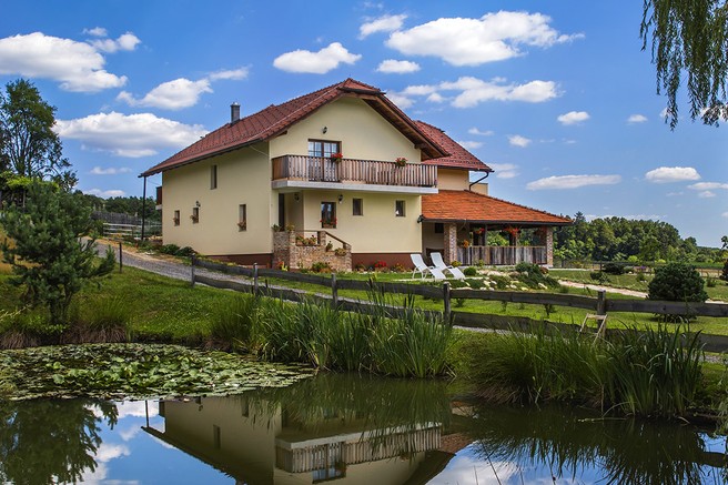 Našli smo RAJ za vse, ki obožujete živali in ste radi aktivni!