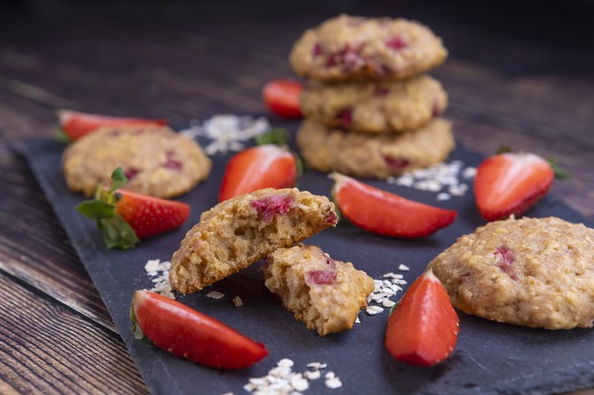 RECEPT: kaj pravite na piškote z jagodami?