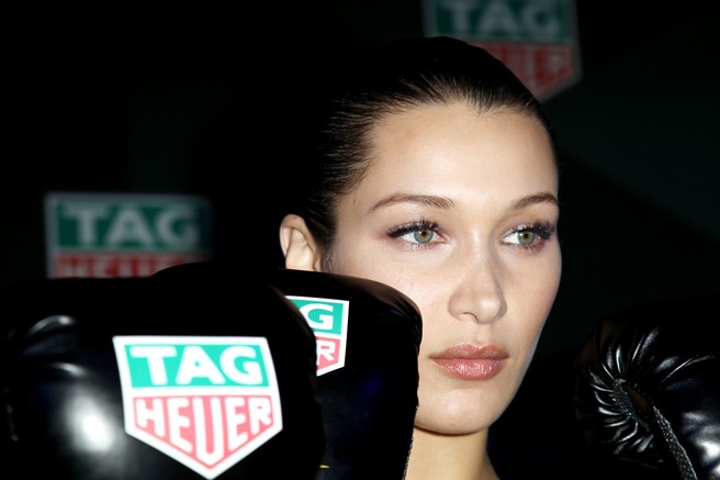 Bella Hadid je razkrila svoj enostaven trik, s katerim ohranja zdrav videz kože