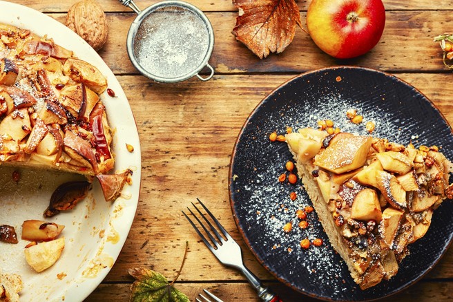 Recept za slastno sladico: jabolčna pita z vanilijevim pudingom
