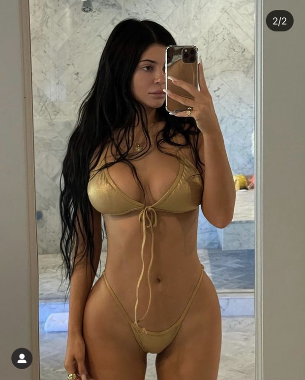 Kylie Jenner slovi po svoji zavidljivi postavi, vendar ima tudi sama obdobja, ko se mora znebiti večje količine odvečnih kilogramov. …