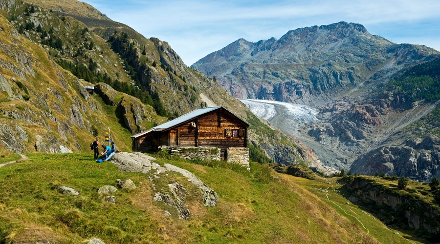 Nižje ležeče planinske koče so spet odprte! Boste osvojili kakšen vrh? (foto: Profimedia)