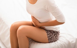 Kako odpraviti napihnjenost med menstruacijo?