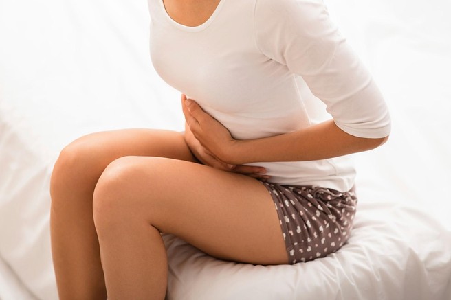 Kako odpraviti napihnjenost med menstruacijo?