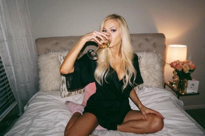 "Pri 25. letih sem ozdravljena alkoholičarka" (osebna zgodba)