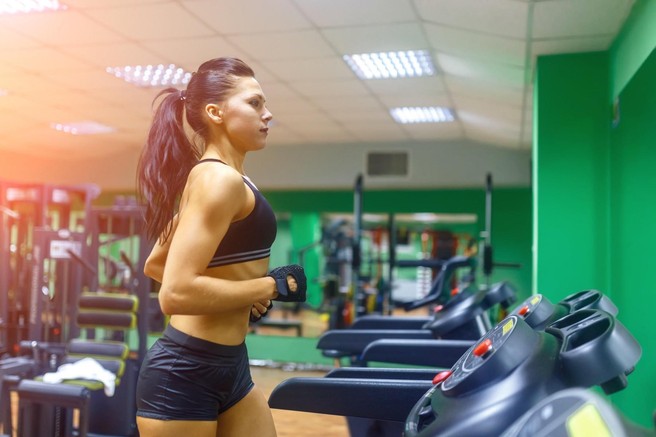 Bi morali kardio izvajati pred ali po vadbi z utežmi?