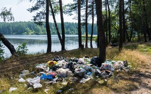 Dan slovenskega turizma: "Odpadki so ogledalo naše ravnodušnosti in nesposobnosti ponovne uporabe virov" (Katere občine so najbolj čiste?)