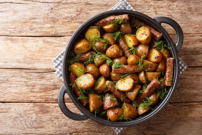 RECEPT: mladi krompir s skuto in rožmarinom