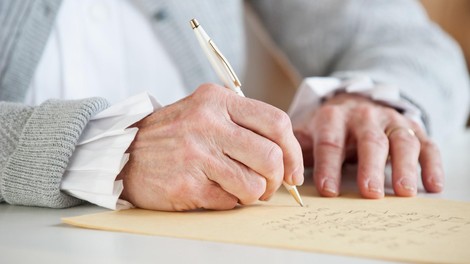 Če je vaša pisava videti tako, je to lahko tudi zgodnji znak Alzheimerjeve bolezni