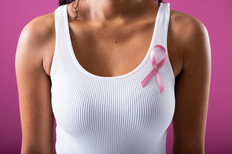 MAMOGRAFIJA Med 40. in 50. letom je priporočljivo imeti prvi mamogram, da preverite, ali obstaja tveganje za raka na dojkah. …