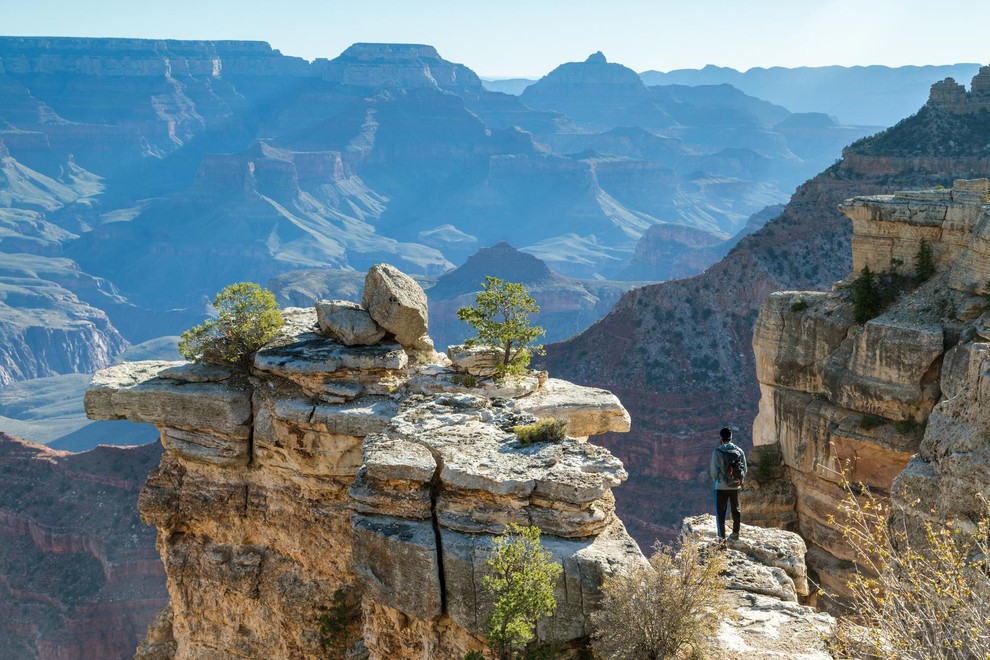 Grand Canyon, ZDA Vsako leto na bi v Grand Canyonu umrlo približno 12 ljudi. Razlogi so bodisi naravna smrt, zdravstvene …