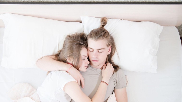 Tudi srečni pari spijo narazen - in tukaj so razlogi, zakaj (foto: Profimedia)