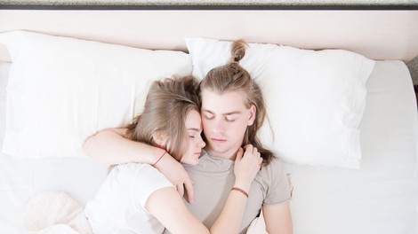 Tudi srečni pari spijo narazen - in tukaj so razlogi, zakaj