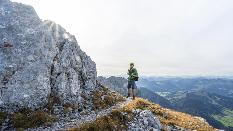 Nova naj planinska pot spada med najdaljše in najzahtevnejše slovenske zavarovane poti! Veste, katera je? (foto: Profimedia)