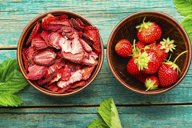 RECEPT: Tako sami doma naredite slasten jagodni čips