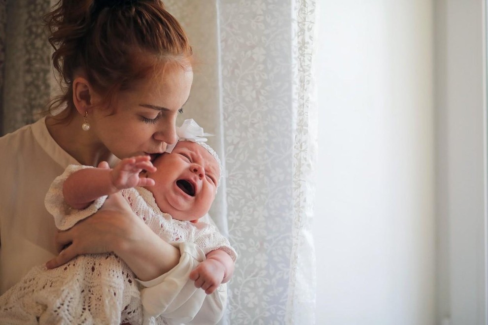 SEM SLABA MAMA, ČE NE ... ... dojim, se ne odrečem spanju, opravljam gospodinjskih opravil, žrtvujem vsega, kar imam rada …