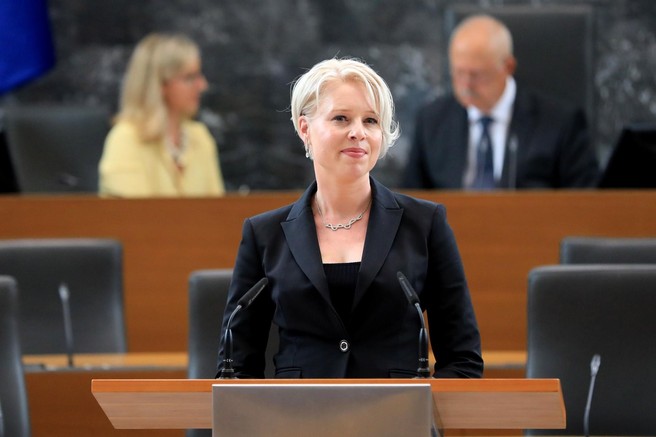 Športna aktivnost, ki jo tudi na dopustu redno prakticira Urška Klakočar Zupančič (ne govorimo le o plavanju)