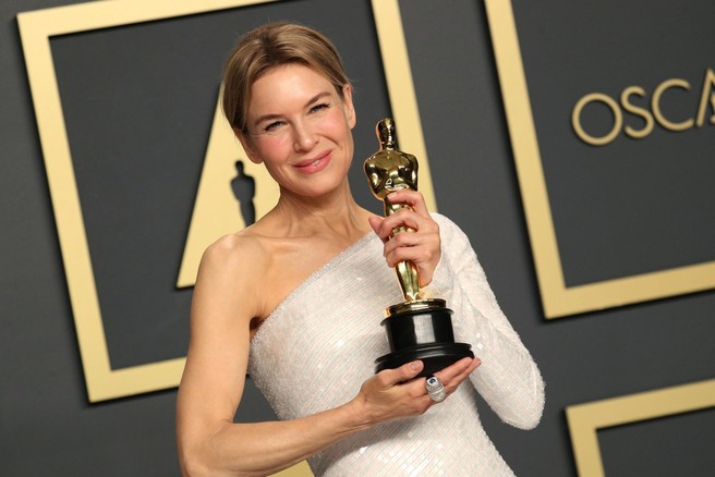 Dieta Renee Zellweger, s katero je v zelo kratkem času izgubila 48 kg: Brez stradanja in izboljša splošno zdravje organizma