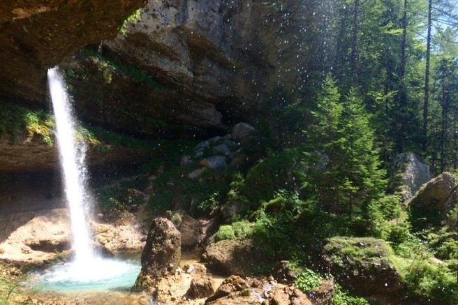 Raziskava je pokazala: TOLIKO minut bi morali NA TEDEN preživeti v naravi (in katere aktivnosti morate početi?)