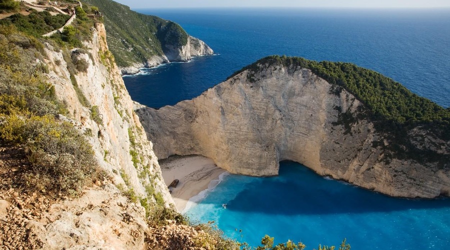 Obiskovalec znane grške plaže je zgrožen: "Ne morem razumeti, kako lahko to počnete" (foto: Profimedia)