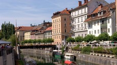 Novinarka obiskala najslabše ocenjeno Ljubljansko gostilno. Preverite njeno izkušnjo!