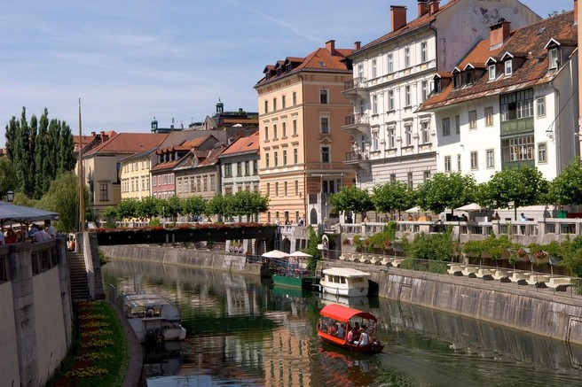 Novinarka obiskala najslabše ocenjeno ljubljansko gostilno. Preverite njeno izkušnjo!
