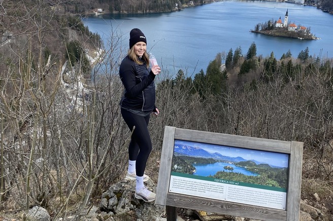 Novopečena mamica in športnica Maja Mihalinec Zidar: katere vaje priporoča nosečnicam, kako izgleda njeno kosilo, katerega športa ne mara in kam se odpravlja na dopust?