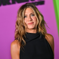 Pri 56. letih je še vedno videti odlično: to so navade, s katerimi Jennifer Aniston ohranja mladosten videz