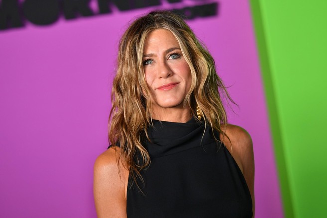 Pri 56. letih je še vedno videti odlično: to so navade, s katerimi Jennifer Aniston ohranja mladosten videz