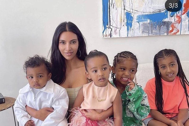 TOLIKO varušk ima za svoje otroke Kim Kardashian! (+ koliko jih plačuje) (foto: Profimedia)