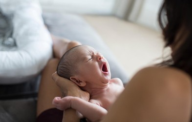 V 13 minutah lahko uspavate jokajočega dojenčka, pravijo raziskovalci - in tehnika je zelo preprosta