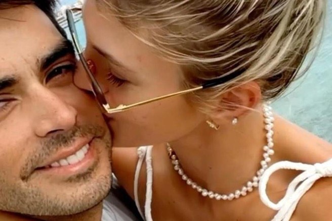 "Odkar me je moj moški pričel zadovoljevati s tem za mnoge nesprejemljivim dejanjem, je to moja najljubša predigra" (osebna prigoda)