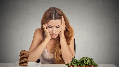 6 največjih napak, zaradi katerih ne morete shujšati: Pazite na zadosten vnos beljakovin in ne pretiravajte z nezdravo hrano