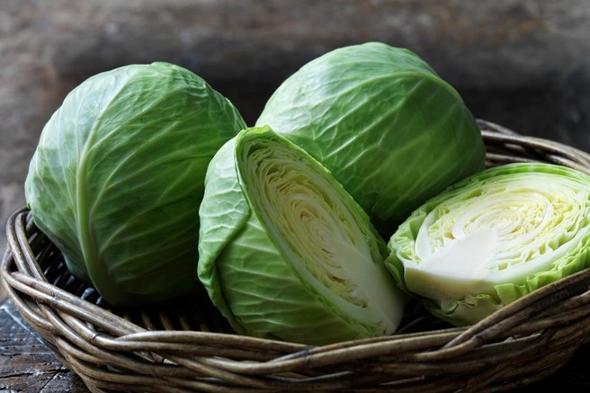 Kako glavo zelja enostavno spremeniti v pravo poslastico? (recept)