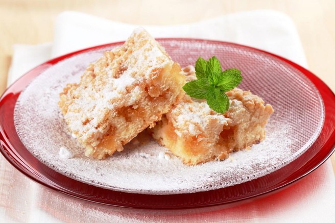 TAKO v 3 korakih pripravite jabolčno pecivo brez jajc in moke! (recept)