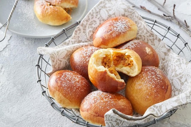 RECEPT: V 5 korakih do popolnih jabolčnih buhtljev