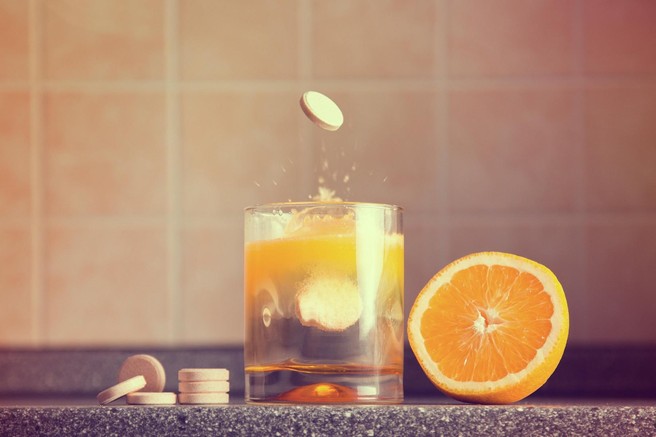 Se tudi vi ob prvih znakih prehlada založite z vitaminom C? Potem morate vedeti TO!