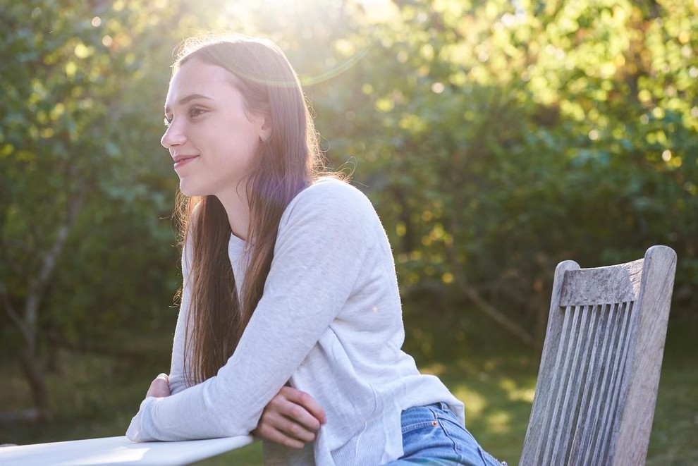 NE MOREM NAREDITI VSEGA, KER ME PREOBREMENJUJE Za introverte je hiter in glasen svet lahko preveč. Potrebujejo čas v samoti …