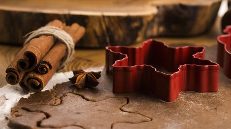 Vam že dišijo božične slaščice? Tu so 3 čokoladne sladice v bolj zdravi različici (a nič manj slastne!)
