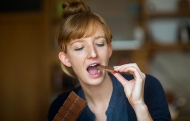 Kaj se zgodi v telesu, če vsak dan jeste čokolado?