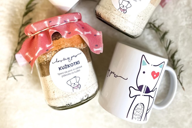 Za praznike ne pozabite na domače živali: NAGRADNA IGRA za kužke z Loving Paw!